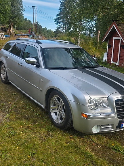 Chrysler 300C 24 of 30