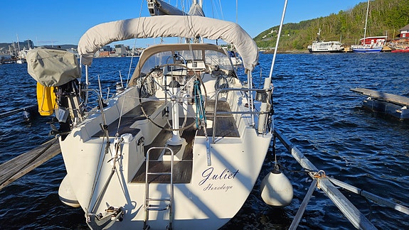 Hanse 371 - velseilende, velholdt og vakker seilbåt selges 7 of 30