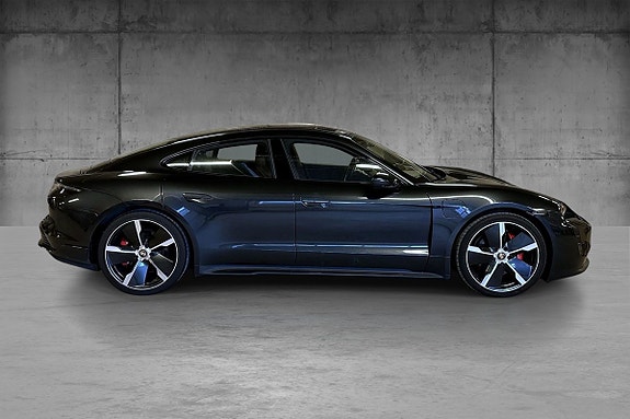 Porsche Taycan 4 of 30
