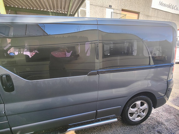 Opel Vivaro 11 of 23