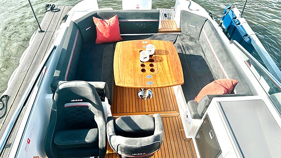 Ibiza 811T Ny pris! Fullt utstyrt med hvit Mercury 350 hk 2 of 5