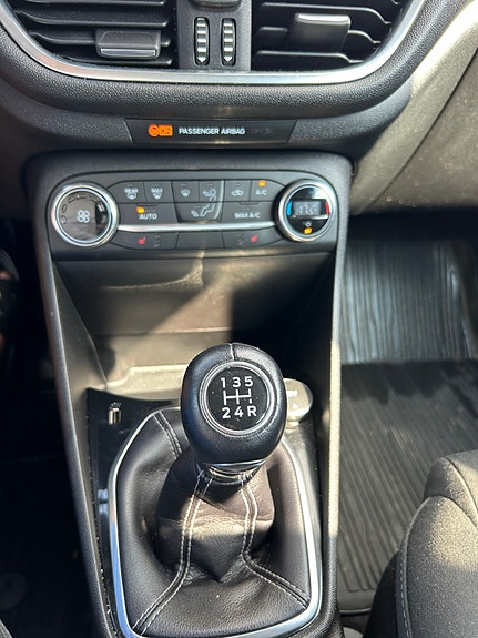 Ford Fiesta 15 of 22