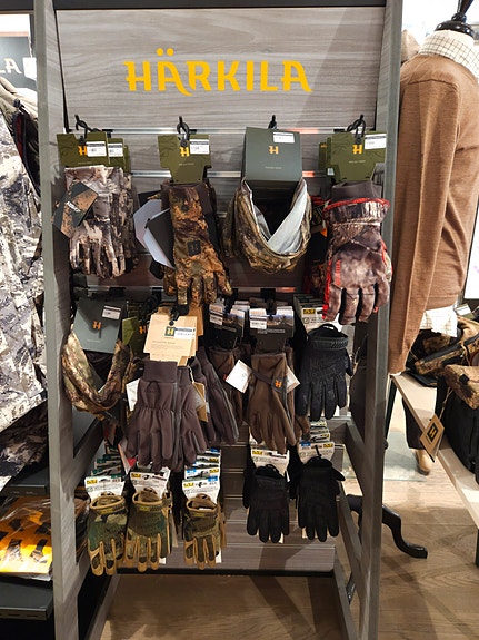 Bilder fra vår avdeling for jakttøy.
