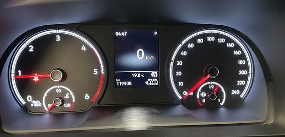 Volkswagen Caddy Maxi 13 of 27