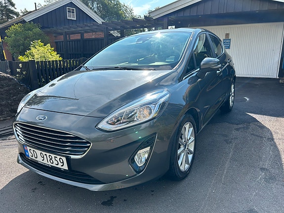 Ford Fiesta 2 of 22