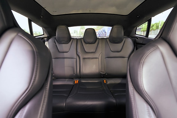Tesla Model S 30 of 30