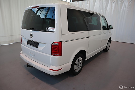Volkswagen Kombi 4 of 5