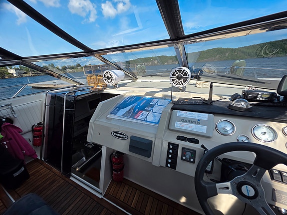 Sunseeker 40 Travado med akter Cabin, mye påkostet og stor badeplattform 28 of 30