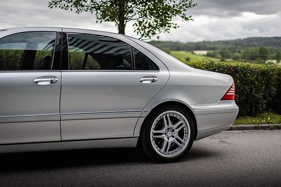 Mercedes-Benz S500 8 of 30