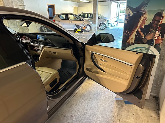 BMW 328i 20 of 30