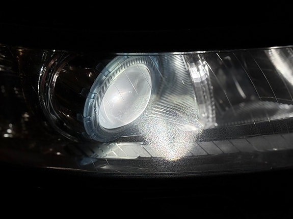 Volvo V50 4 of 5