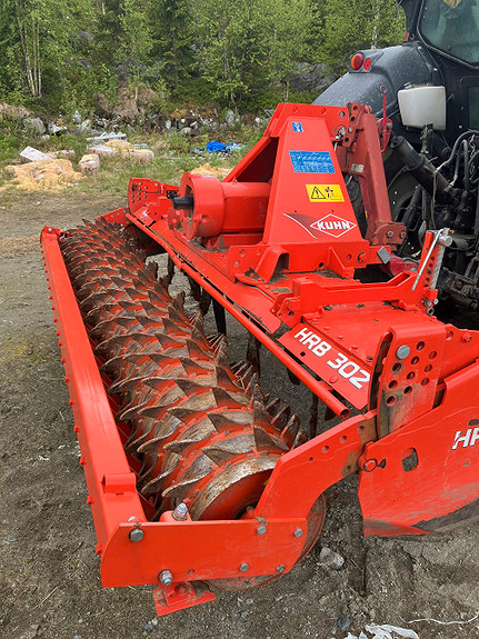 Kuhn HRB302D