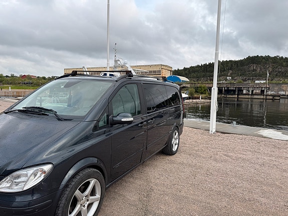 Mercedes-Benz Viano 25 of 30