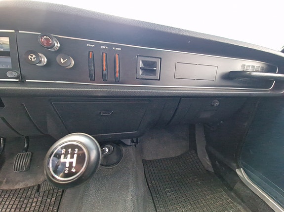 Volvo 142 18 of 30