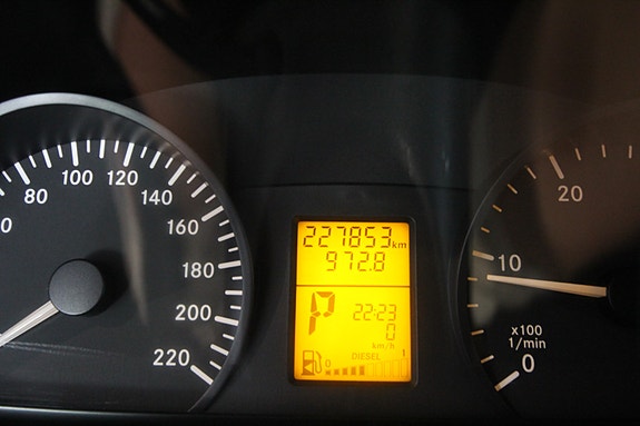 Mercedes-Benz Vito 113 19 of 23