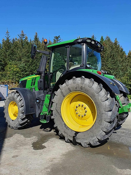John Deere 6250R 7 of 18