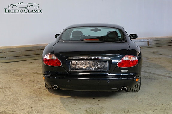 Jaguar XK 5 of 21