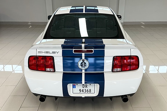 Ford Mustang 15 of 30