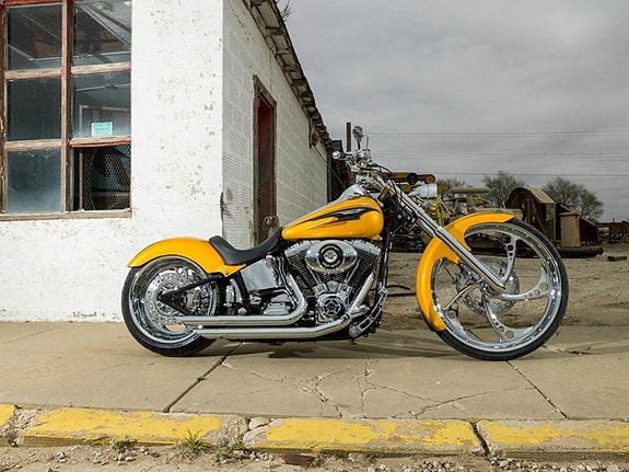 Harley-Davidson Covington Custom FXSTDI DEUCE «Gold» 2 of 5