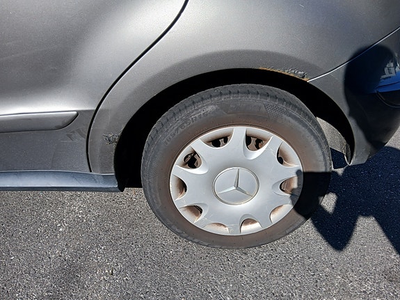 Mercedes-Benz A150 5 of 16