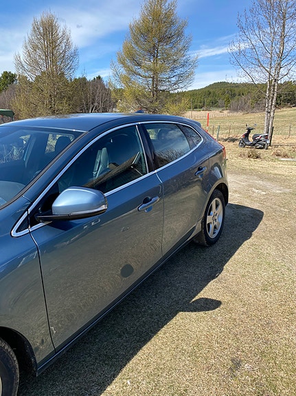Volvo V40 10 of 21
