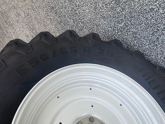 Valtra T254V m/FMG Underliggende skjær 2018, kr 879 000,-