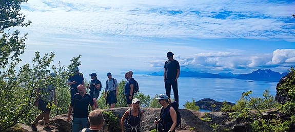 Tur Henningsvær - Team building - Salgsmøte.