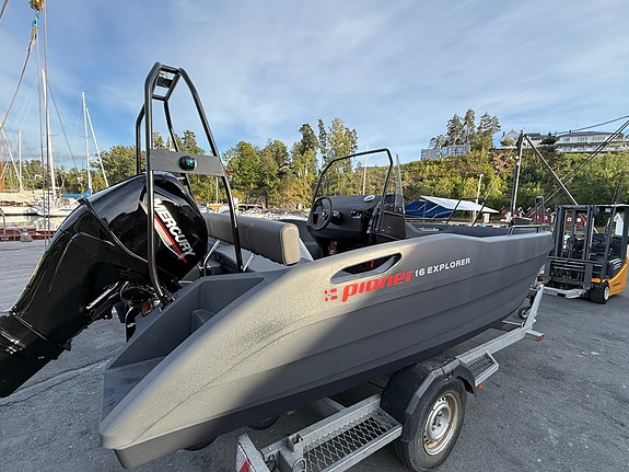 Pioner 16 Explorer Black Edition 5 of 7