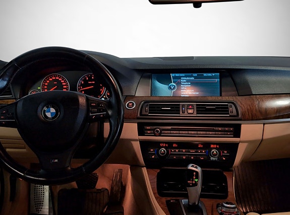 BMW 523i 17 of 30