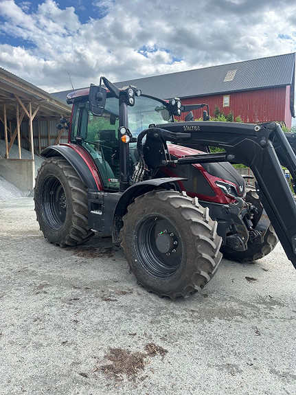 Valtra G135V Laster/fronthydraulikk 2022, kr 998 000,-