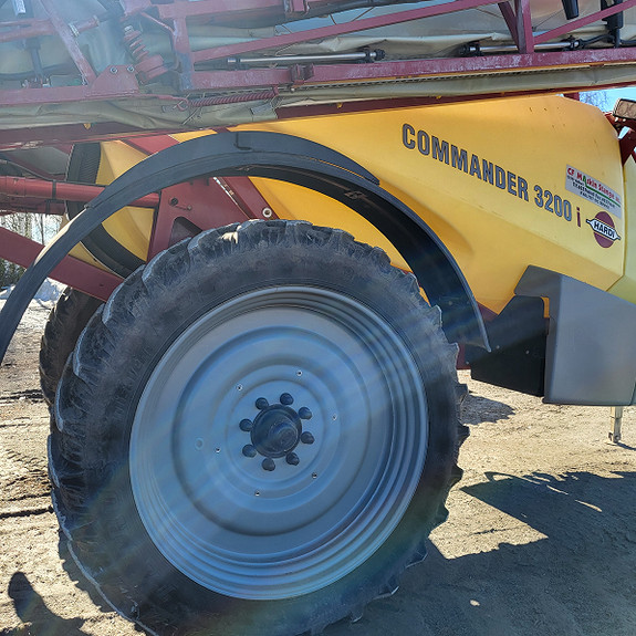 Hardi Commander 3200I 24m bom 2009, kr 410 000,-