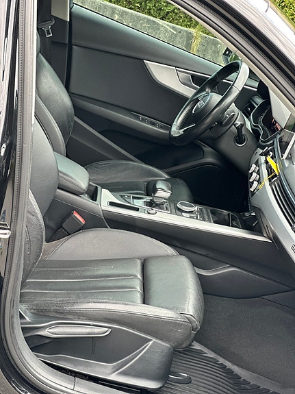 Audi A4 23 of 25
