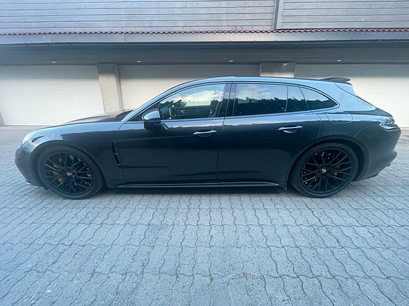 Porsche Panamera 3 of 14