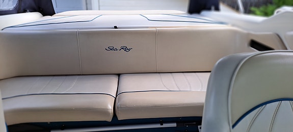 Sea ray 23 3 of 5