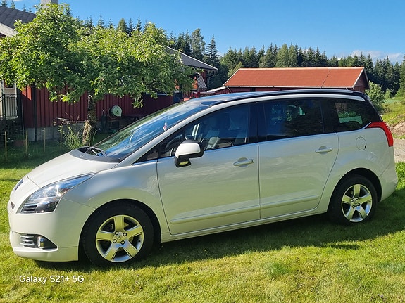 Peugeot 5008 4 of 20