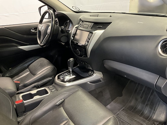 Nissan Navara 9 of 30