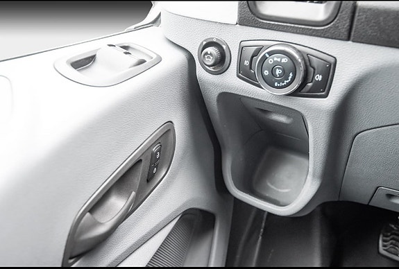 Ford Transit 15 of 21