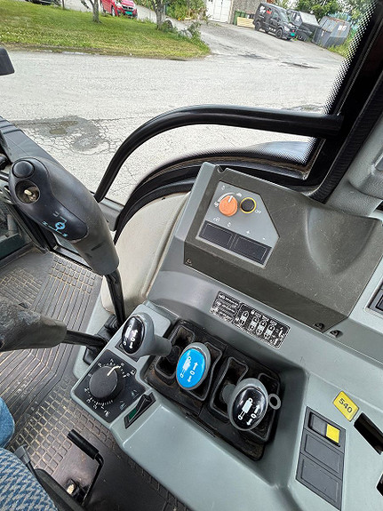 Valtra 6850 HiTech 3 2006, kr 395 000,-