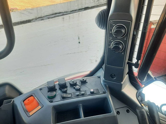 Valtra T235, Twin trac, Front.pto, GPS ready 2022, kr 1 890 000,-