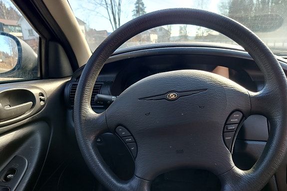 Chrysler Sebring 6 of 25