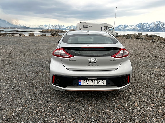 Hyundai IONIQ 3 of 15