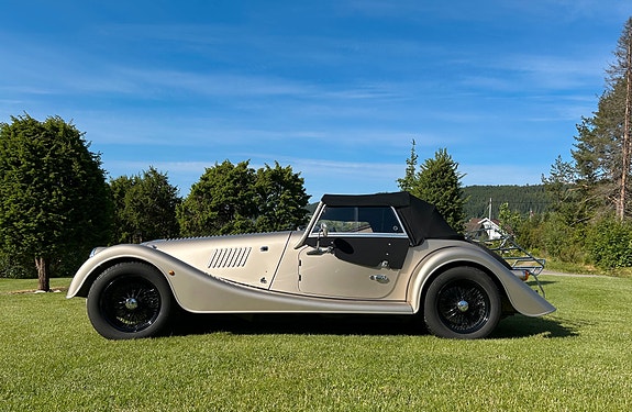 Morgan Plus 4 3 of 5