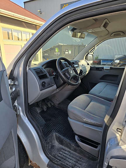 Volkswagen Transporter 7 of 8