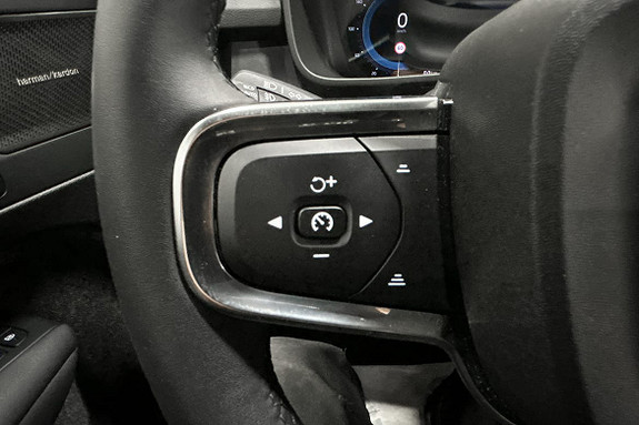 Volvo EX40