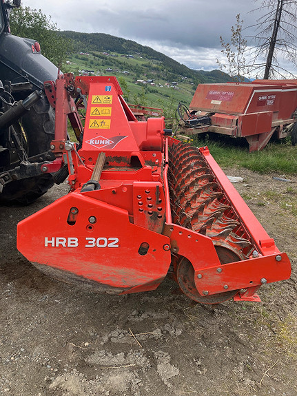 Kuhn HRB302D