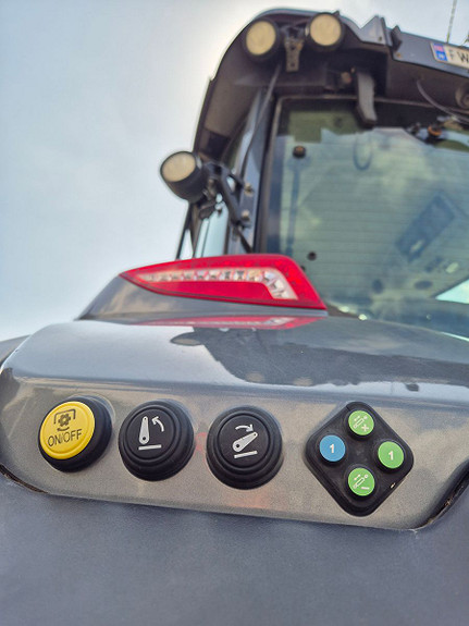 Valtra T 234 Versu 2017, kr 999 000,-
