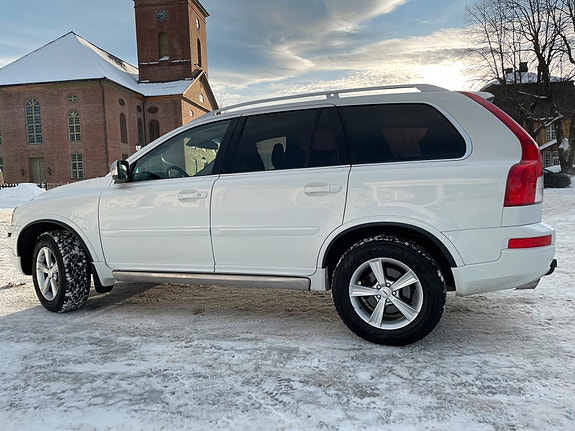 Volvo XC90 17 of 26