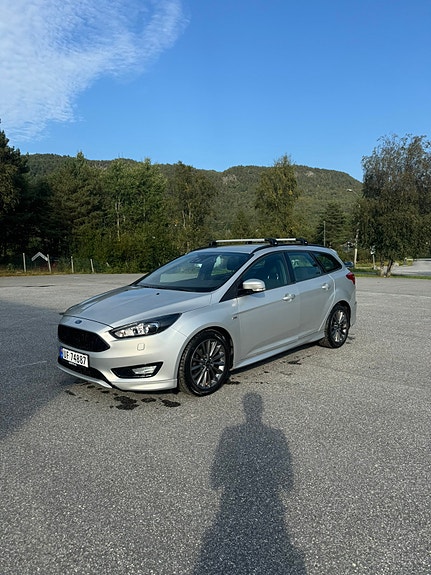 Ford Focus 2 of 30