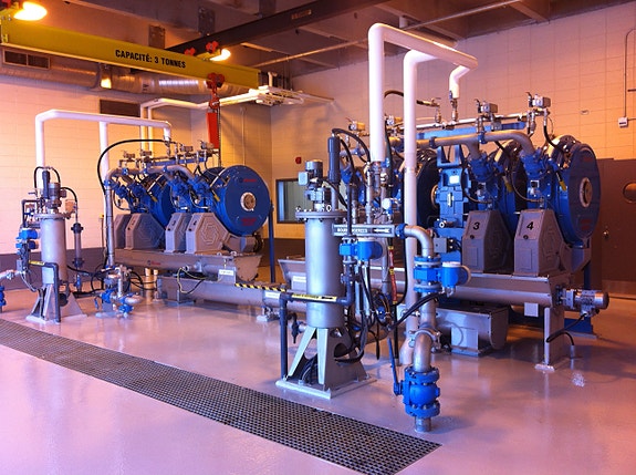 Typisk installasjon av Fournier Rotary Press for papirbransjen