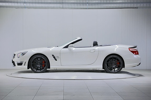 Mercedes-Benz SL63 14 of 29